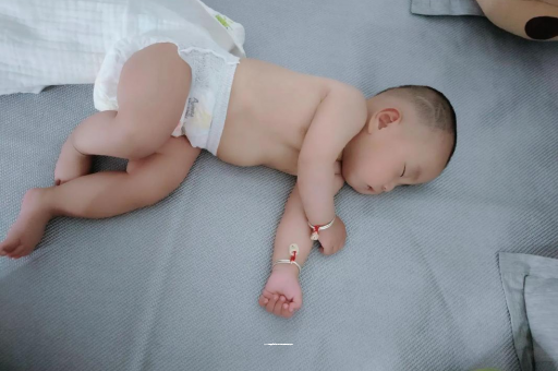 阳泉宝宝口水多怎么回事